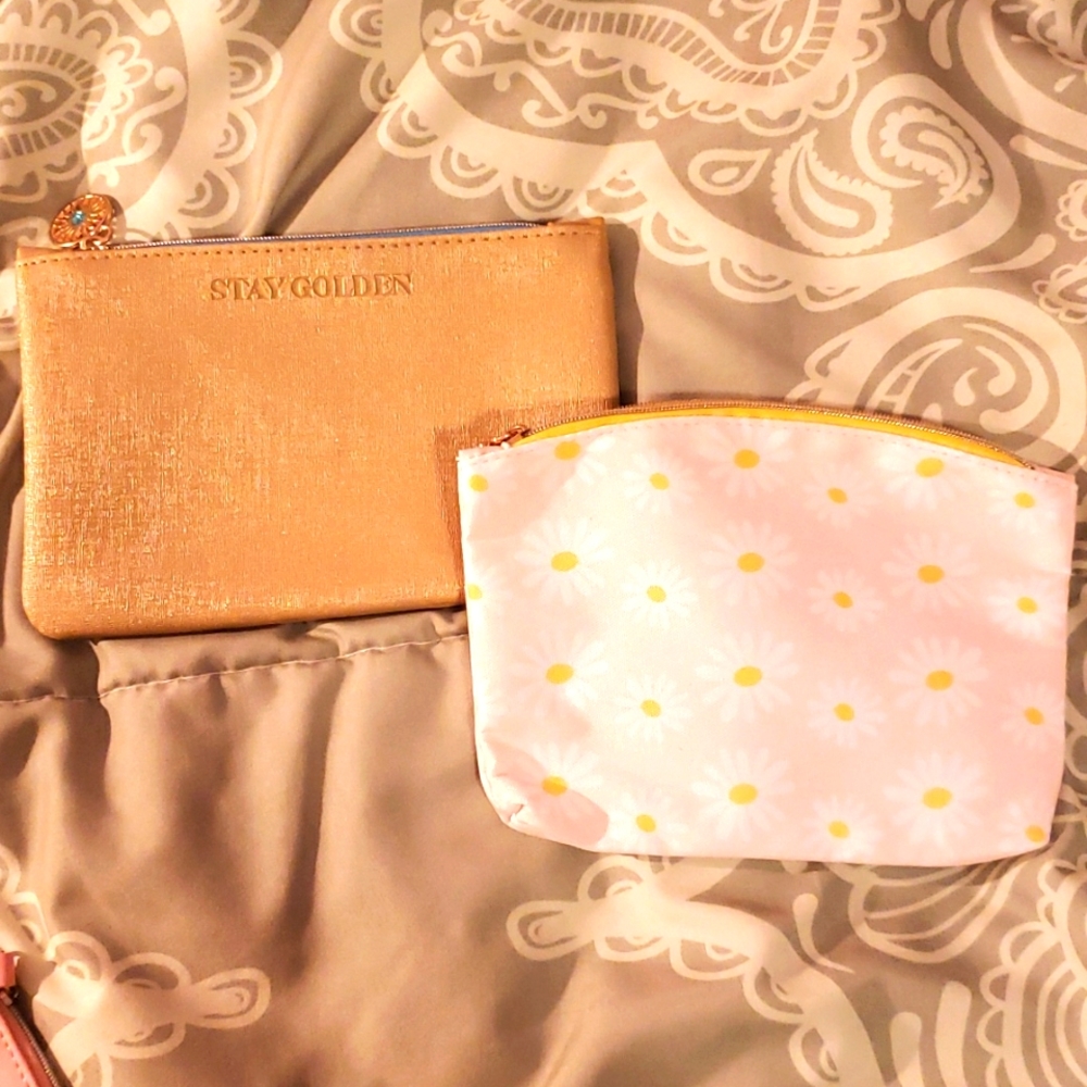 Cosmetic handbag